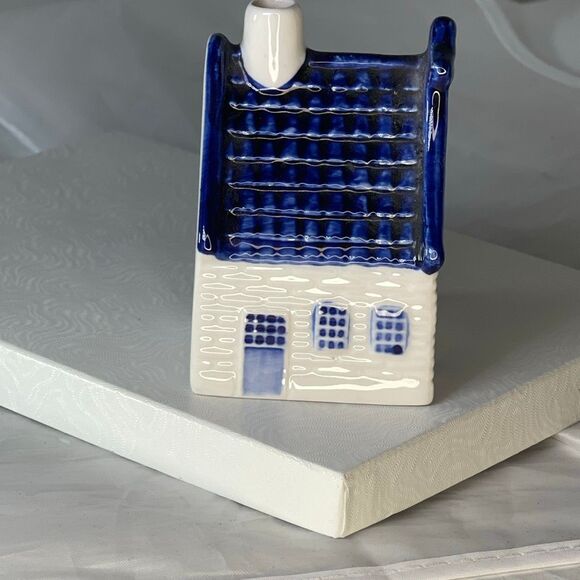 VTG Delft Blue ceramic house ashtray. - Picture 3 of 10
